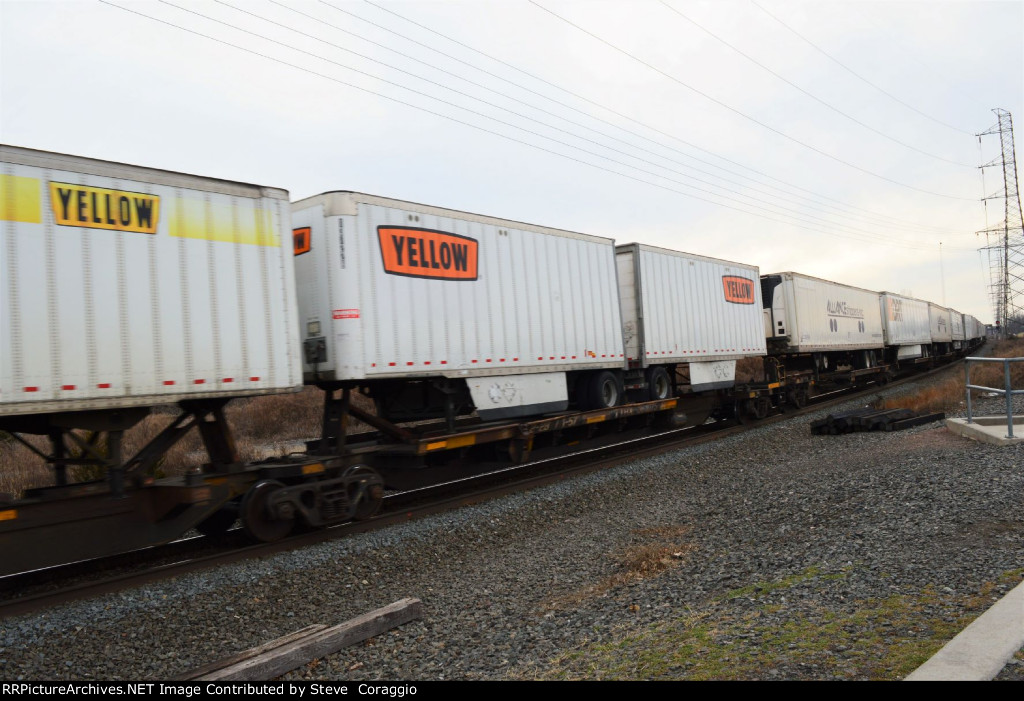 TTRX 360715 with two 28ft Yellow Trailers